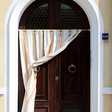 לינה וארוחת בוקר Porta Del Carmine