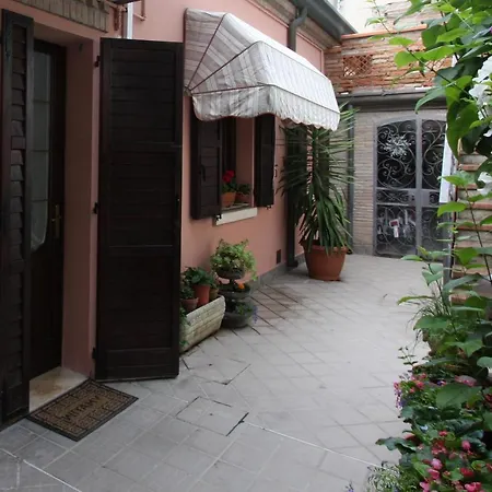 Porta Del Carmine Nocleg ze śniadaniem Comacchio